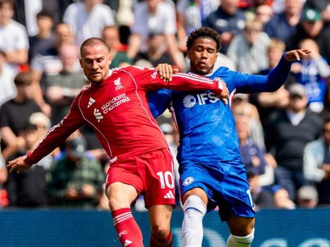 足坛一夜动态：利物浦切尔西互相伤害，曼城3-0大胜施压阿森纳