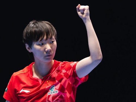 海产姐妹轮番吊打早田希娜！王曼昱3-0自我救赎，国乒世乒赛7连冠