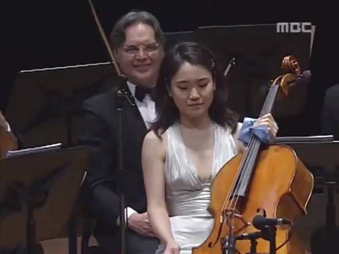 大提琴演奏版本：柴可夫斯基《D大调弦乐四重奏》的第二乐章“如歌的行板”