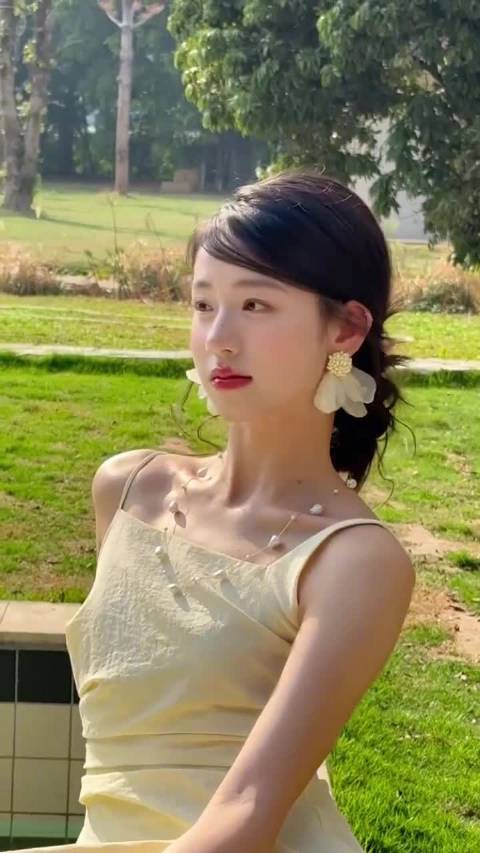 发量少最好看的五种发型，学会了自己扎！
