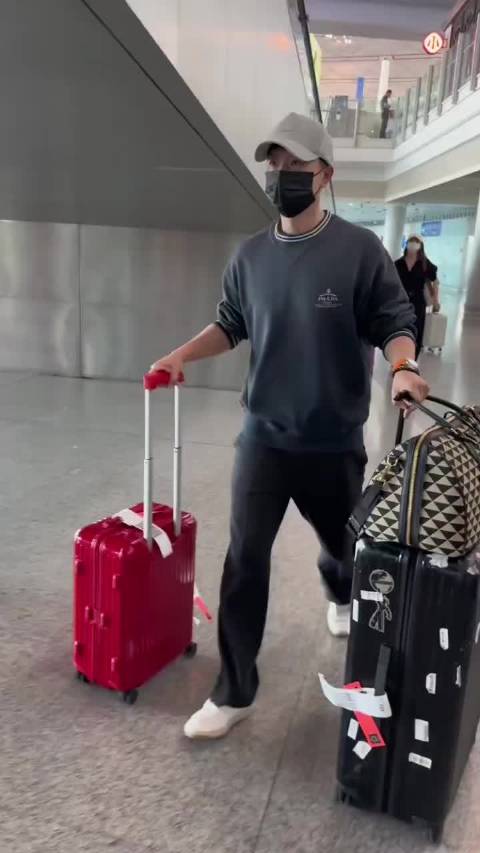 马龙已到达北京 辛苦啦，好好休息