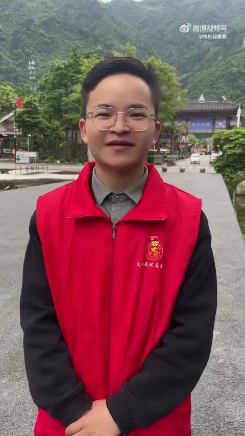 汶川小英雄林浩18年后喜得千金，曾奥运牵手姚明