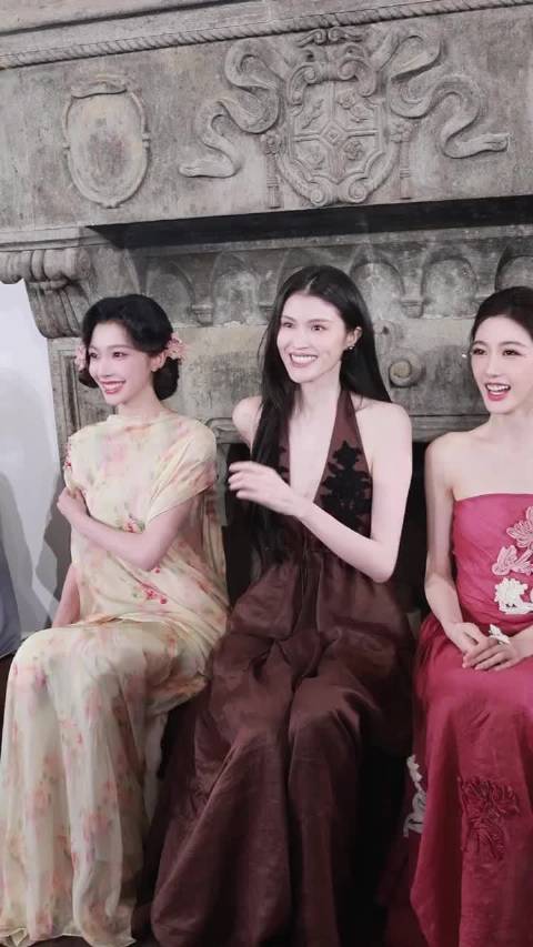 何穗婚后频晒下厨日常，陈伟霆享家庭幸福
