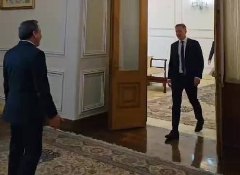 伊朗外长与挪威副外长德黑兰会谈