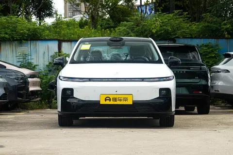 零跑B01 650激光雷达版,全景天幕紫外线隔绝率,遮阳帘是否实用?