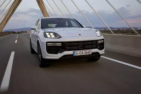 保时捷卡宴 Turbo E-Hybrid 4.0T版上市，售价194.8万