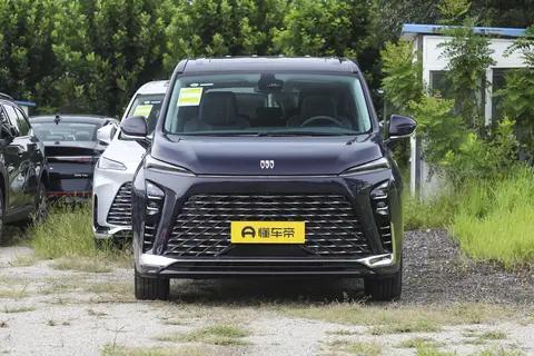 别克GL8 PHEV:空间宽敞,动力强劲,家用商用两不误