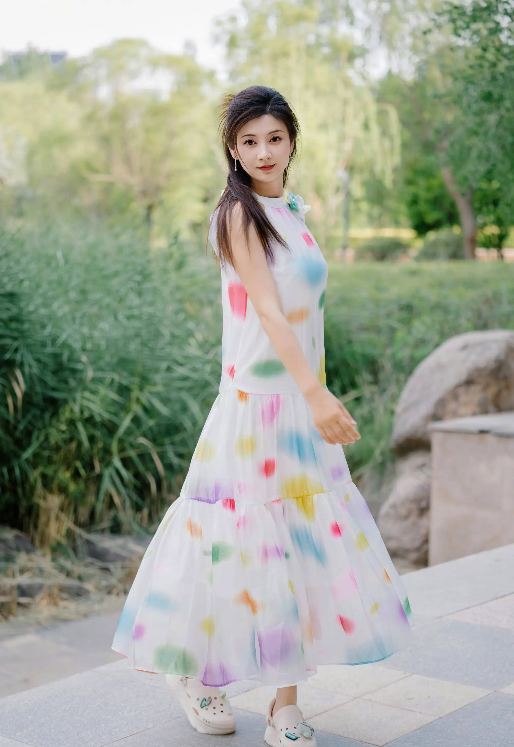 《甄嬛传》“眉姐姐”回应穿丑衣服：玩梗适度，美丑都需尊重_时尚_伤害_品牌