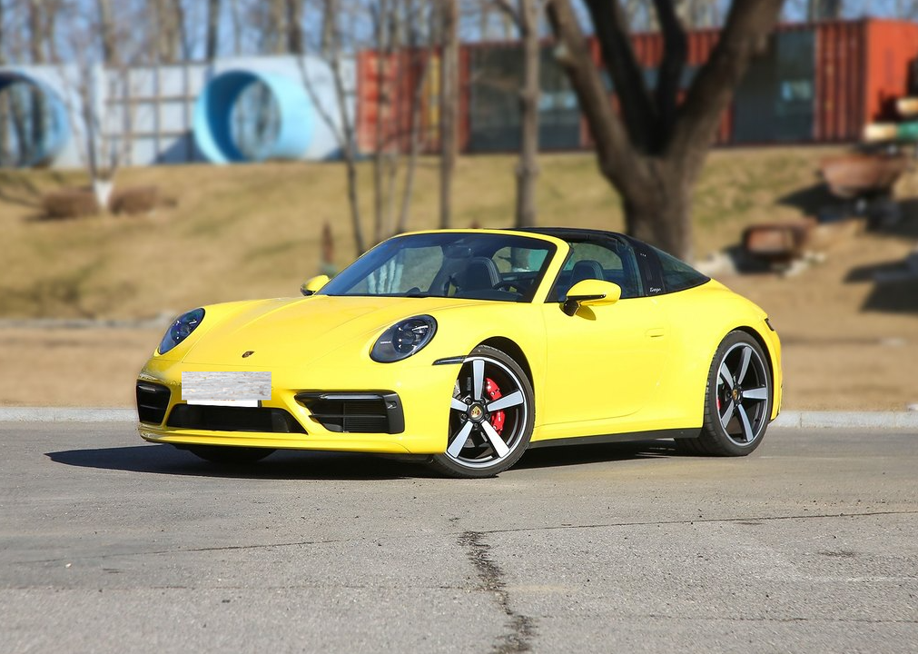 试驾保时捷911 targa 4s,零百加速3.59秒,这才叫动力巨兽