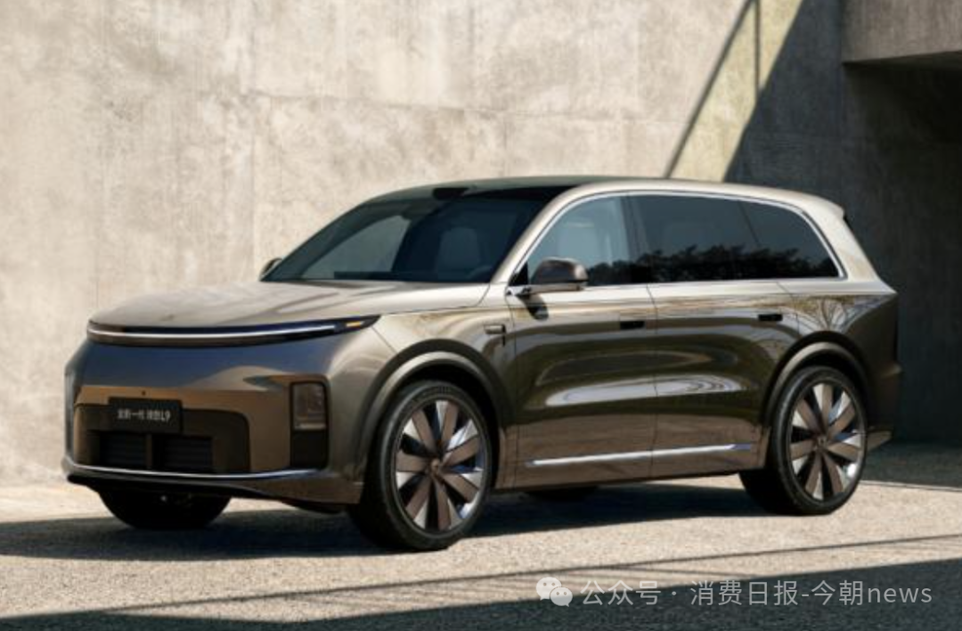 李想回应理想L9“四年换一代”,曾称L9 Livis比上汽大众领先两代