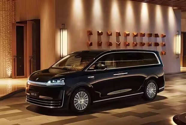 低配和顶配差13万怎么选，智界V9四款配置导购解析 | BitAuto