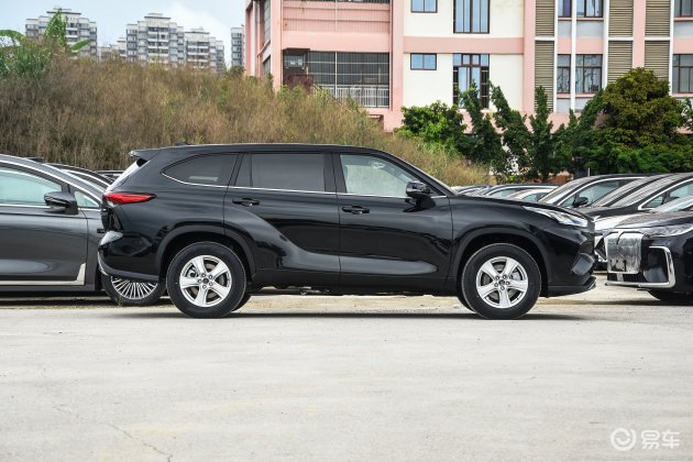 极智魅力中高级中型suv 全新汉兰达配2.5L发动机
