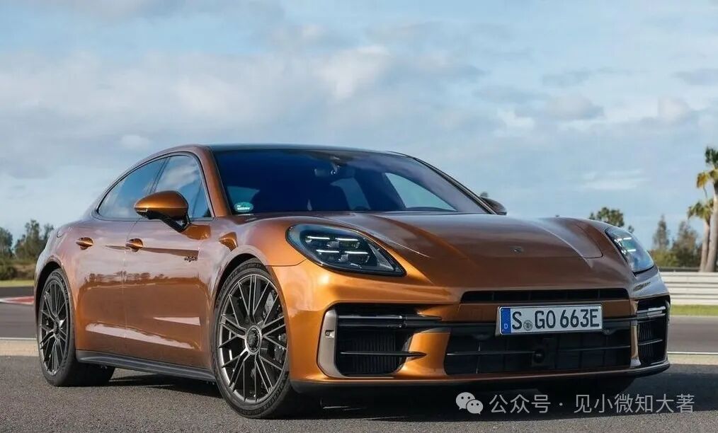 感叹:全新保时捷Panamera 4 E-Hybrid太强悍!128.8万起,2.9T混动系统,豪华轿跑新标杆!