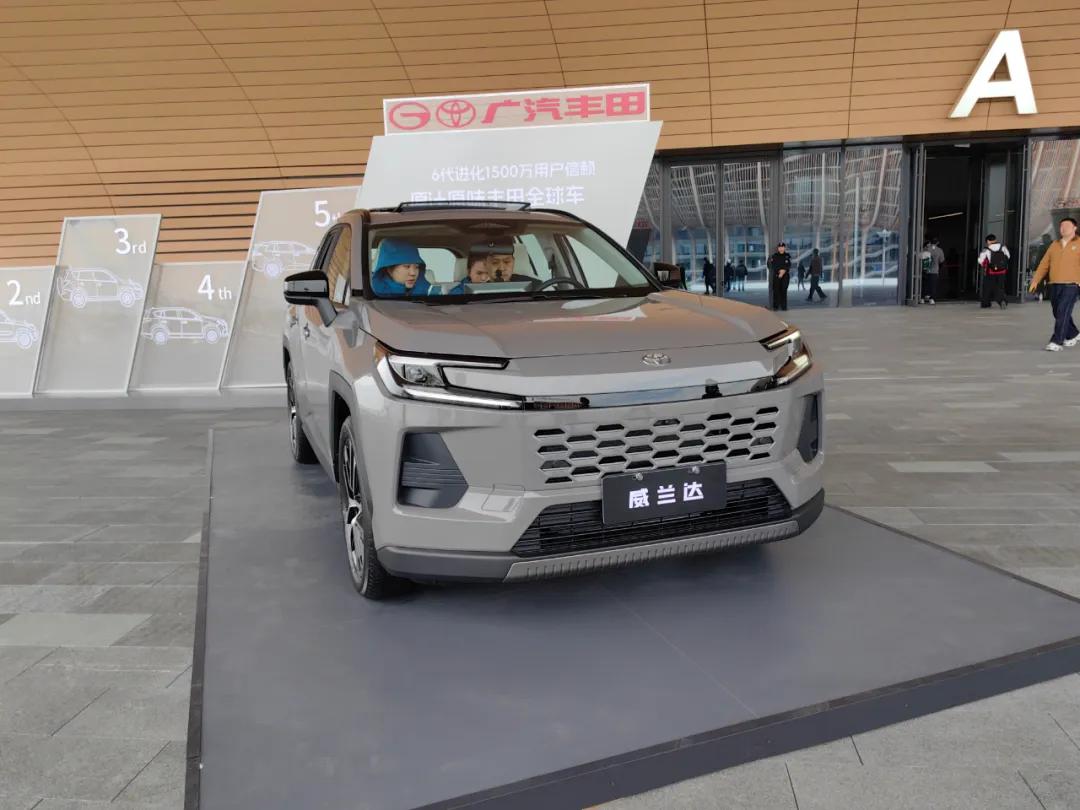 日系发力了,售16.98万起,合资销冠SUV,智能座舱升级!