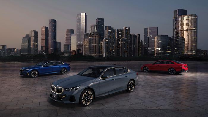 全新BMW 5系上市 售价43.99万-63.99万元