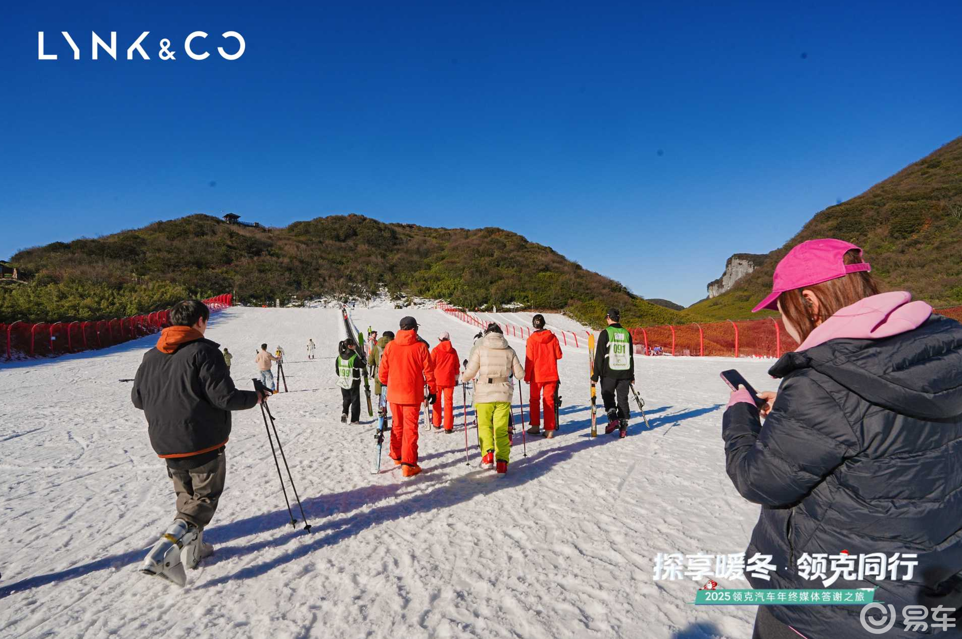 连续弯道中车身稳健,金佛山试驾全新领克07 EM-P