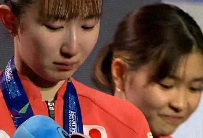 早田希娜哭崩！国乒惊险7连冠，孙颖莎兜底王曼昱救赎