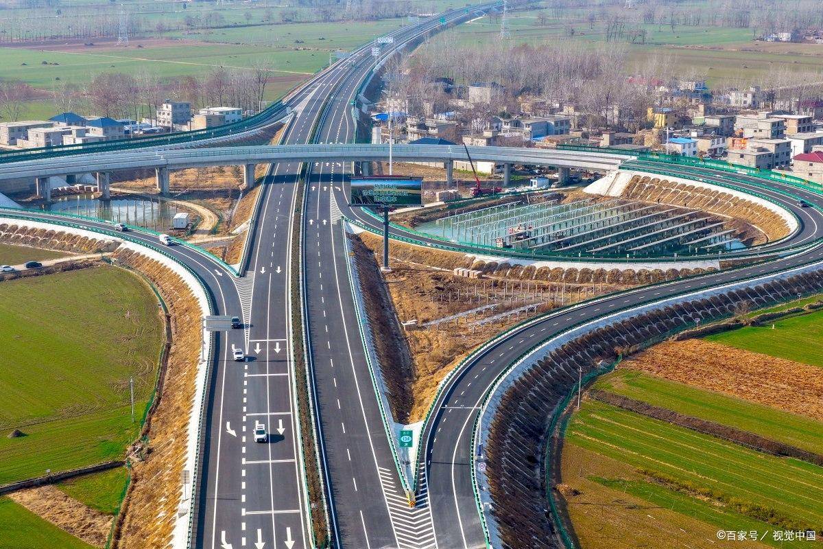 2026年高速公路收费详解,客车、货车、新能源车每公里价格一览