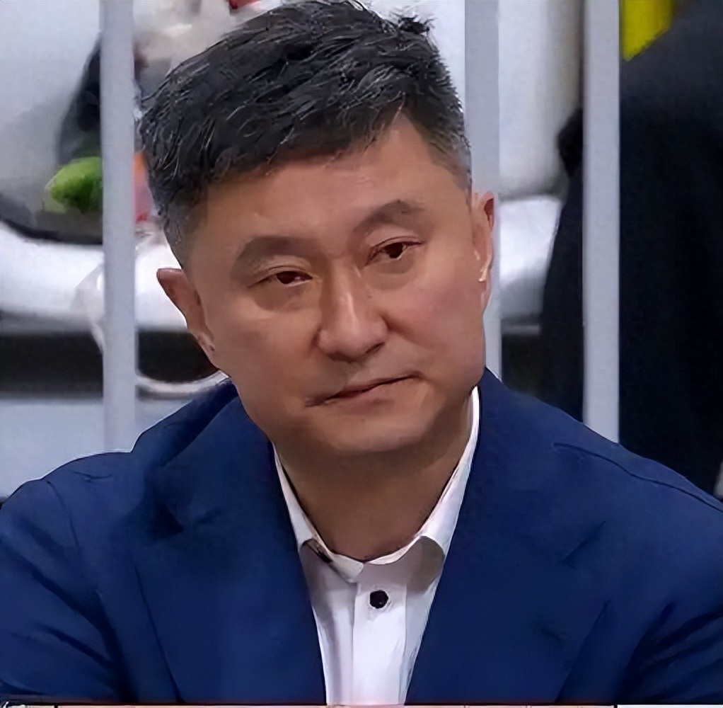 京粤G3生死局！杜锋黑脸督训，徐杰封神胡明轩带伤硬扛？