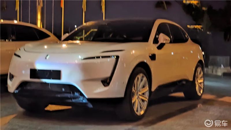 SUV做成跑车,阿维塔11实车曝光,高端版长安就是不一样