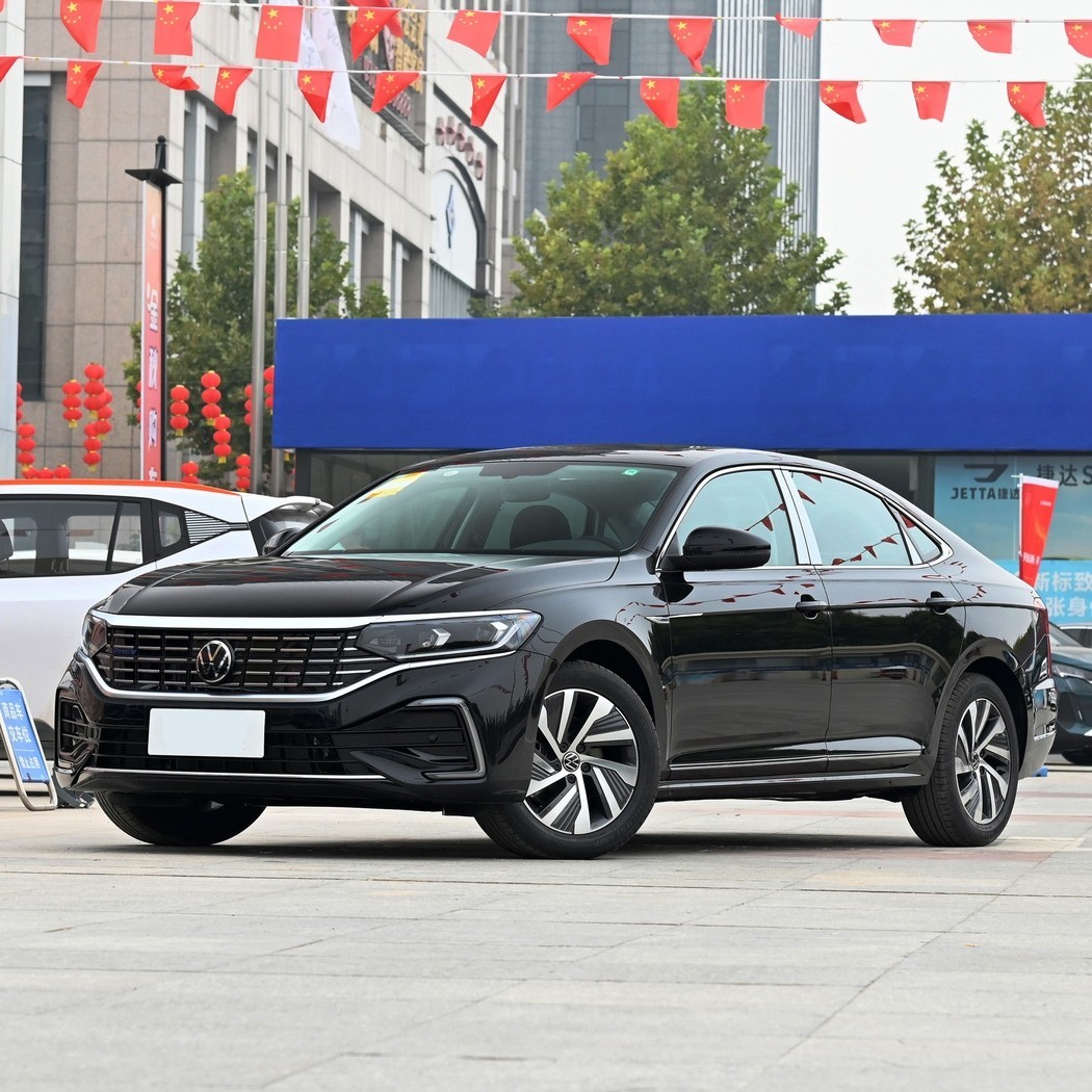 30万内中型轿车五强对决：德系稳重 vs 新势力智能_蔚来ET5T 2026款 100kWh Touring_汽车