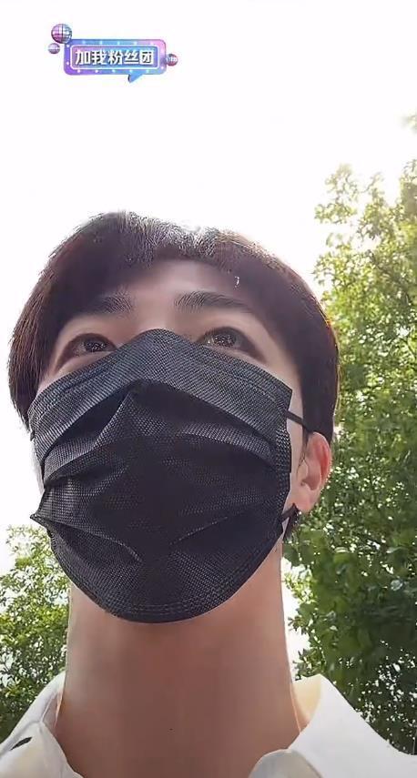 陈立农演唱会期间遭私生危险跟车、手机贴窗偷拍！工作室：抵制私生、拒绝越界