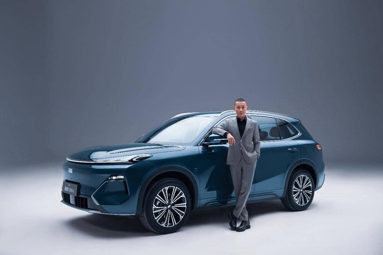 2026款银河星舰7 EM-i上市，续航配置全面升级