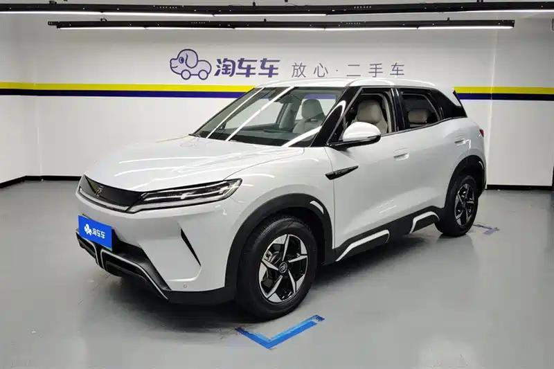 7万多拿下二手比亚迪元UP,2024款行驶3万多公里,豪华尊贵