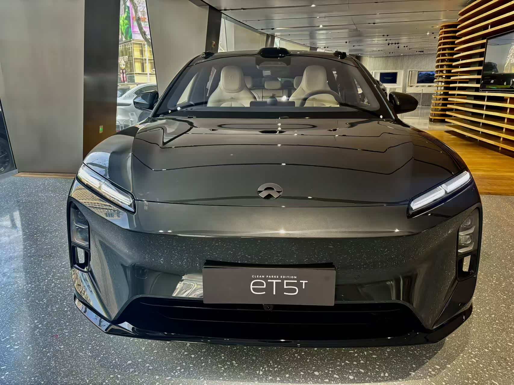 ET5T新款自然奇境星辰绿来了!非常好看_蔚来ET5T论坛