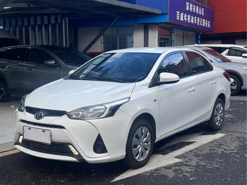 4万多拿下二手丰田YARiS L 致享,2021款行驶1万多公里,稳健大气