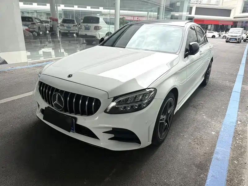 成都奔驰C级二手车 2021款,优惠特价13.8万