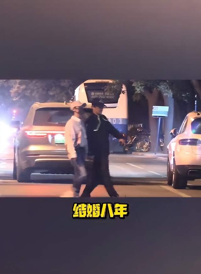 结婚8周年,吴京谢楠秀恩爱,儿子的记录卡太有趣!