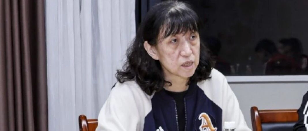 赖亚文当选新一届中国排球协会主席，曾在郎平、胡进两任主教练时期担任中国女排队长