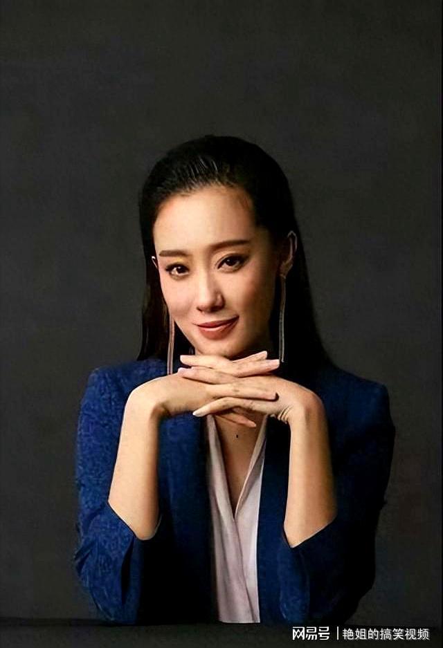 不靠贾玲的张小斐,应该何去何从