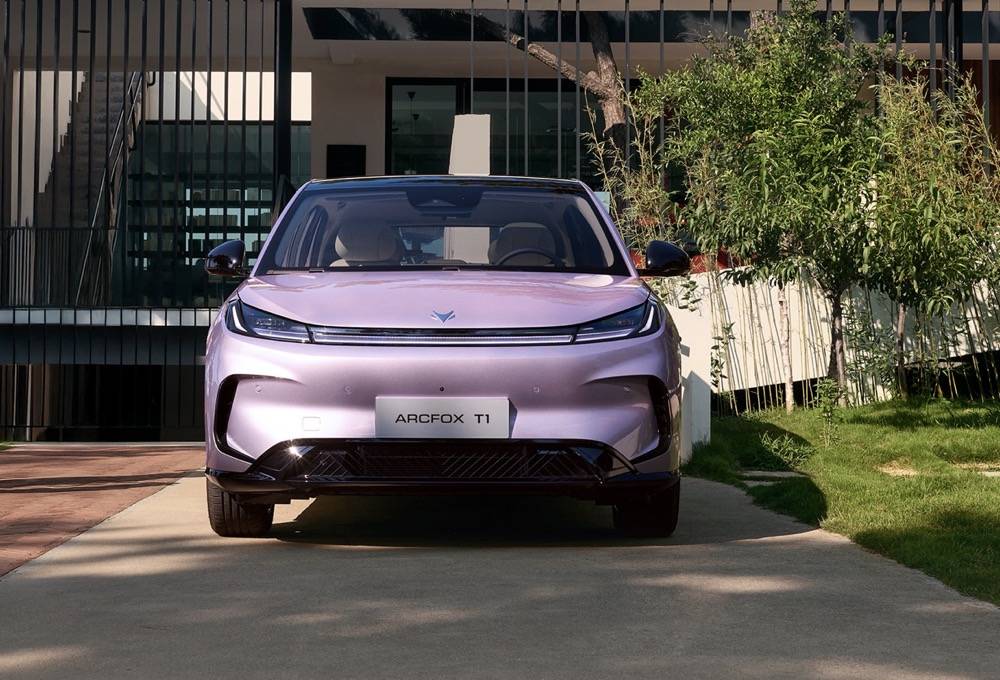 极狐T1:6.28万起，高端技术下放的精品之作_续航_配置_空间