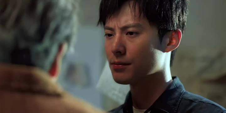 潘粤明60秒无声哭戏诠释中年无力感