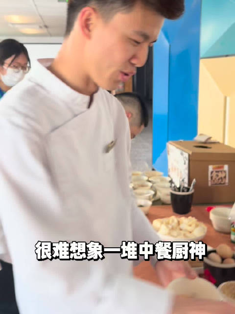 食神大赛曝潘玮柏刘涛独家蘸料配方，洋葱柠檬汁搭配引热议