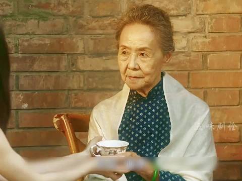 一份嫁妆竟能养活三代人，被她老钱底气震撼到了