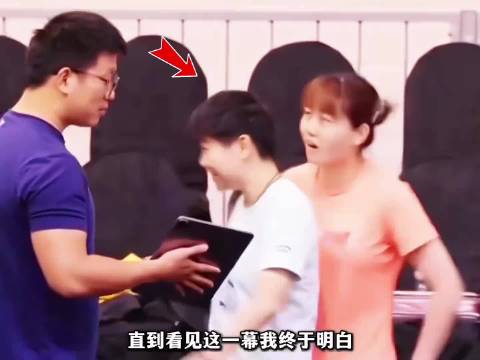 “刘炜珊默默照顾孙颖莎，比赛刚结束就主动担任莎莎的陪练”