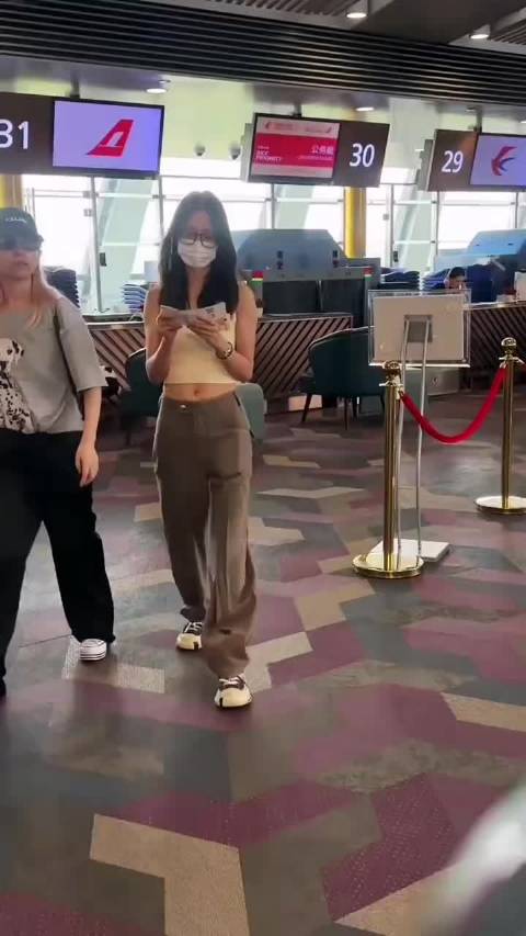 陈钰琪素颜出镜获赞