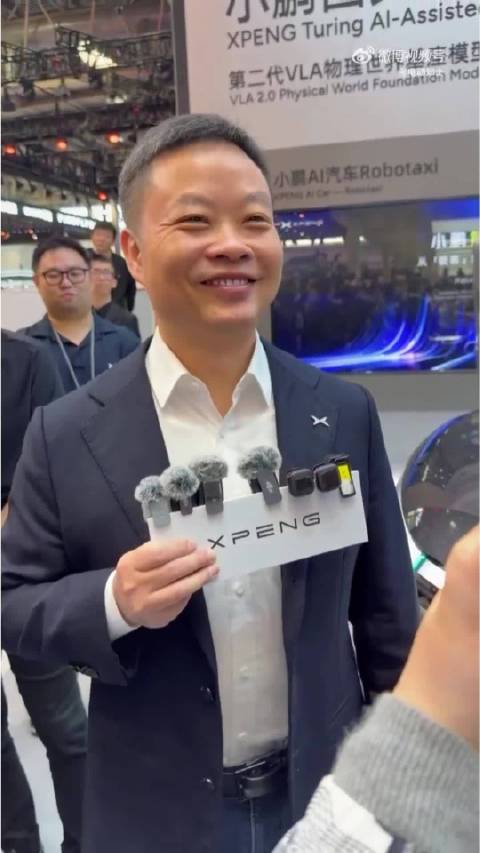 何小鹏为什么人缘这么好？
