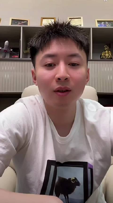 方博称与梁靖崑五五开，调侃向鹏徐瑛彬需胆颤