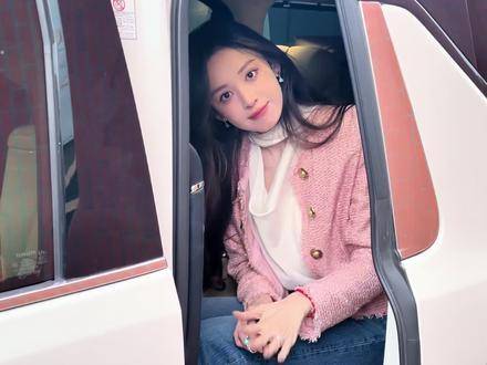 爆！娜扎收工后拉上三位女演员彻夜不眠，只为——涮！火！锅！啃！薯！条！