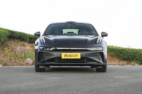 极氪ZEEKR 001：2.9秒破百+730km续航，年轻人的新宠儿