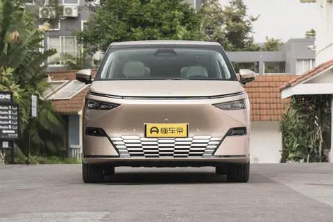 中大型MPV,0息0首付,三电终身质保,小鹏X9香吗?