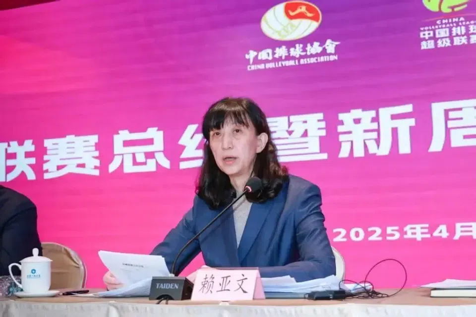 走马上任，中国女排传出3大消息，涉及赖亚文、刘晓彤和惠若琪！