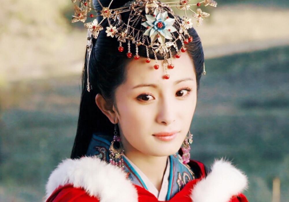 杨幂的7个绝美古装,雪鸢是白月光,最美的不是白浅,这位太绝了