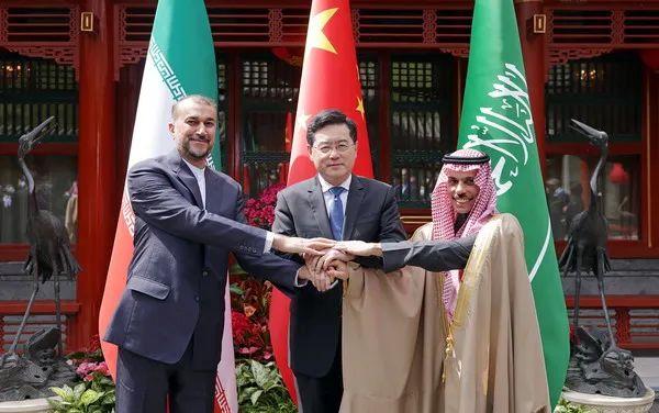 东西问·中外对话丨中国斡旋后，伊朗沙特再进一步!