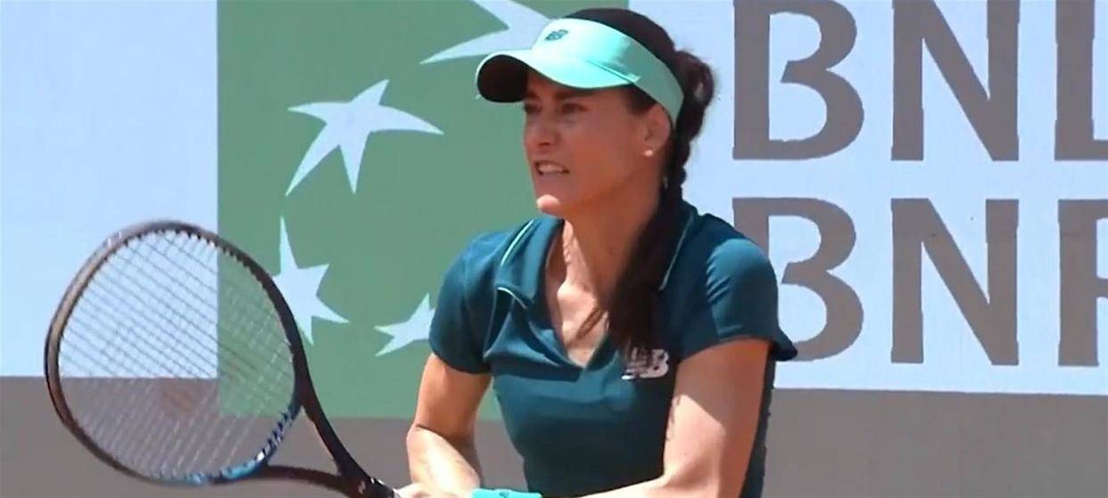 WTA13日凌晨战报！2-0，2-1，四强出2席，郑钦文终结者0-7，高芙逆袭安德列娃