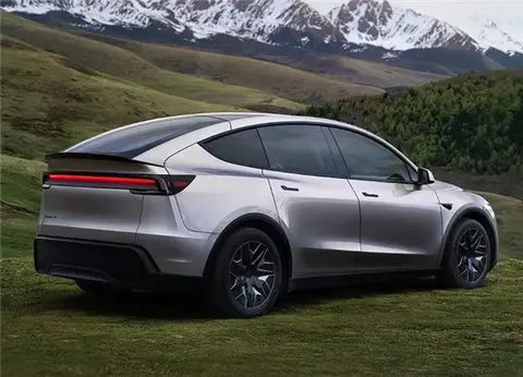 六座纯电SUV实测：Model Y L能跑 理想L8更懂家用
